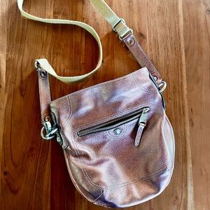 B. Makowsky copper crossbody purse
